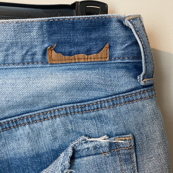 American Eagle Vintage High-Rise Festival Jean Shorts Size 4 - Picture 3 of 5